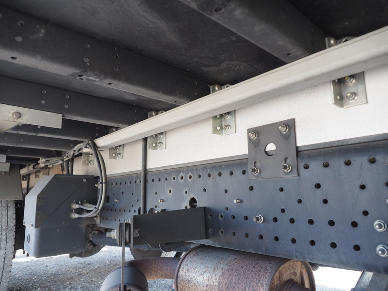 いすゞ フォワード ウイング車 中型 TKG-FRR90S2 年式 H24[写真32]