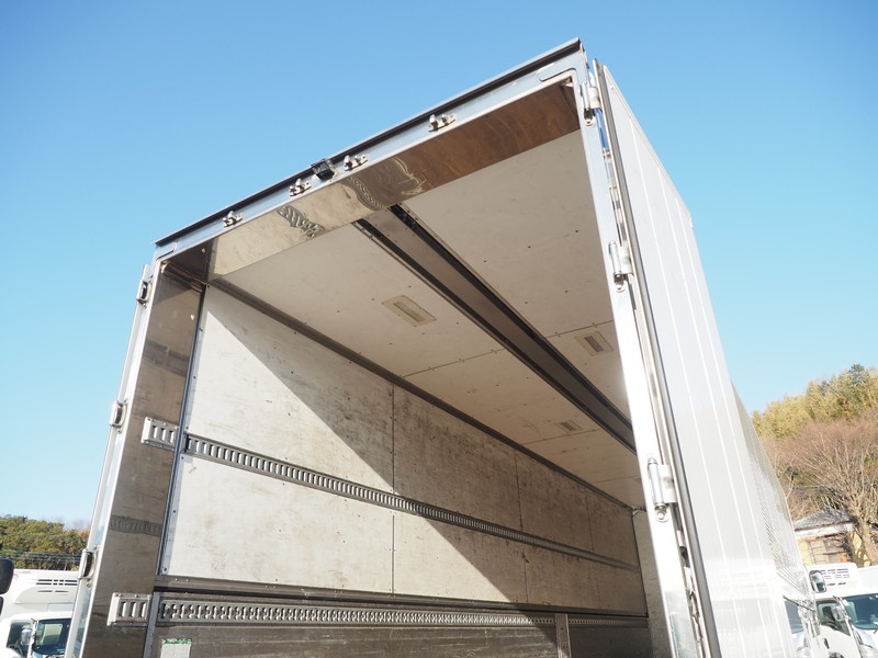 いすゞ ギガ ウイング車 大型 LKG-CYL77A 年式 H23[写真22]