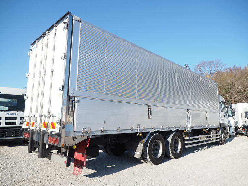 いすゞ ギガ ウイング車 大型 LKG-CYL77A 年式 H23[写真04]