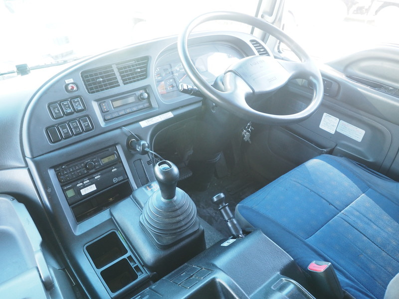 いすゞ ギガ ウイング車 大型 LKG-CYL77A 年式 H23[写真31]