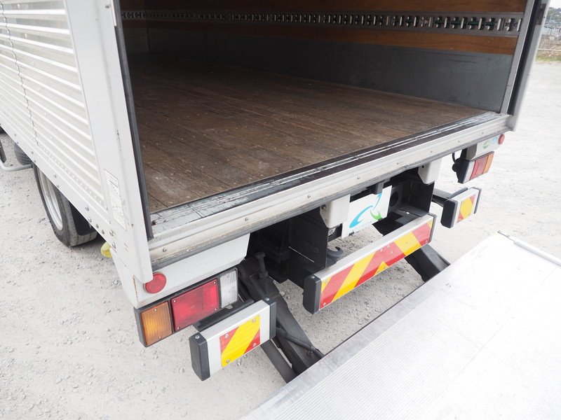 いすゞ エルフ バン車 小型 TRG-NPR85AN 年式 H27[写真14]