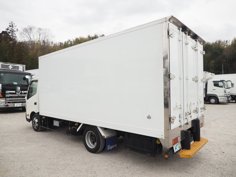 日野 デュトロ 冷凍バン 小型 TKG-XZU710M 年式 H26[写真06]