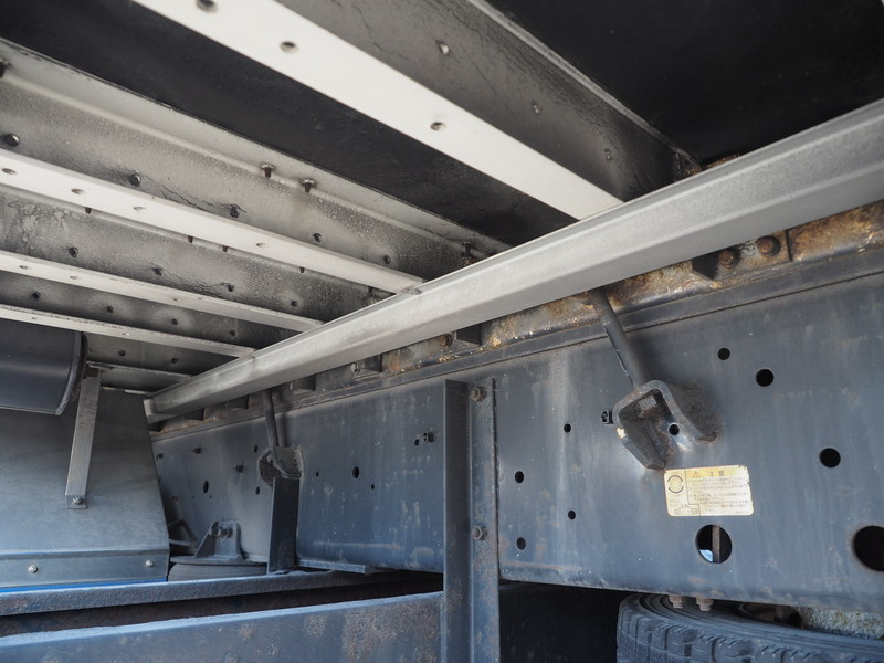 いすゞ ギガ ウイング車 大型 QKG-CYJ77A 年式 H24[写真36]