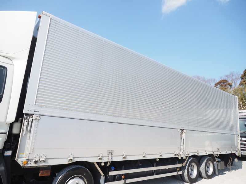 いすゞ ギガ ウイング車 大型 QKG-CYJ77A 年式 H24[写真11]
