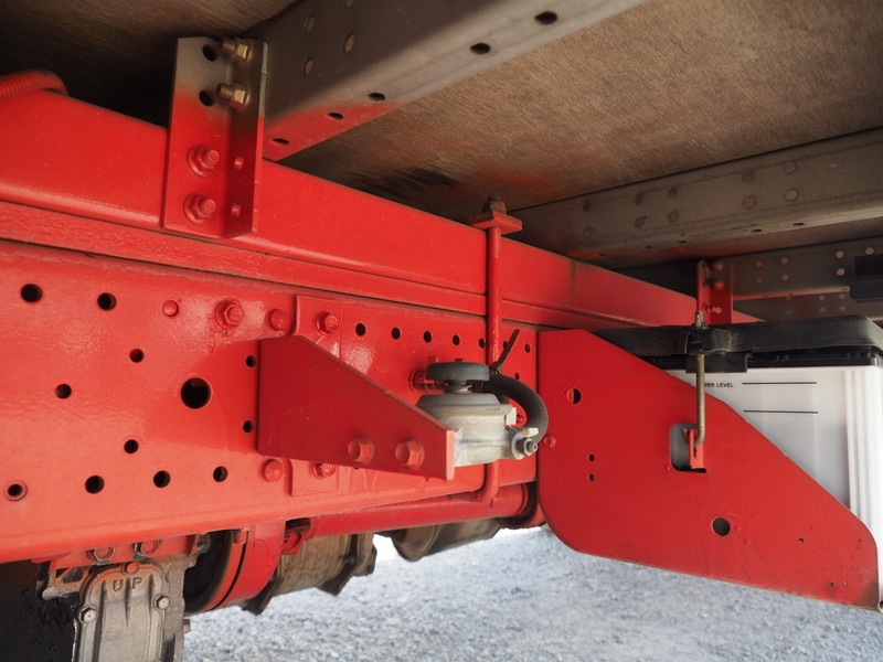 いすゞ エルフ バン車 小型 BKG-NLR85AN 年式 H20[写真21]