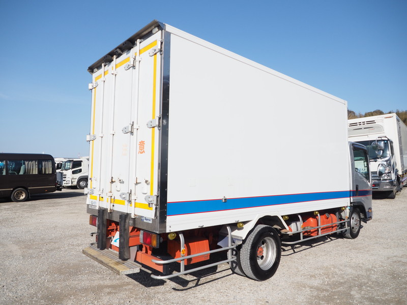 いすゞ エルフ 冷凍バン 小型 BKG-NMR85AN 年式 H23[写真04]