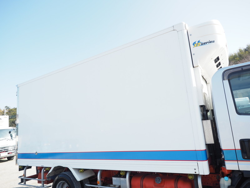 いすゞ エルフ 冷凍バン 小型 BKG-NMR85AN 年式 H23[写真07]