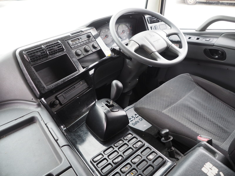 三菱ふそう スーパーグレート ウイング車 大型 BDG-FS54JZ 年式 H22[写真26]