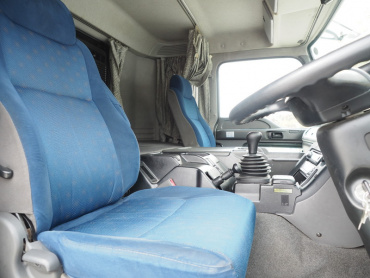 いすゞ ギガ ウイング車 大型 QKG-CYJ77A 年式 H26 [写真22]