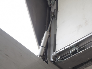 いすゞ ギガ ウイング車 大型 QKG-CYJ77A 年式 H24 [写真14]