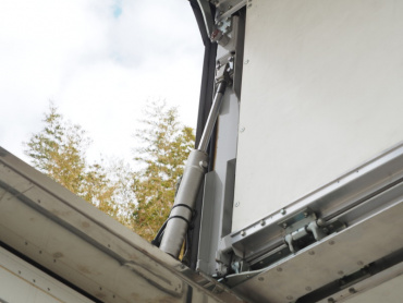 いすゞ ギガ ウイング車 大型 QKG-CYJ77A 年式 H24 [写真11]