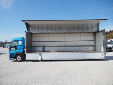 いすゞ ギガ ウイング車 大型 PKG-CYJ77W8A 年式 H19 [写真17]