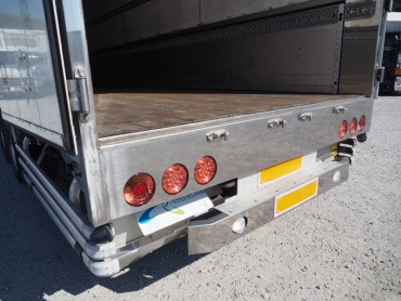 いすゞ ギガ ウイング車 大型 PKG-CYJ77W8A 年式 H19 [写真09]