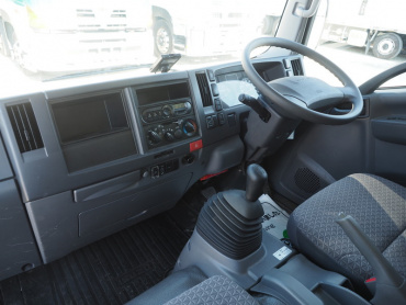 いすゞ エルフ 平ボディ 小型 TRG-NPR85AR 年式 H29 [写真24]