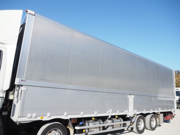 いすゞ ギガ ウイング車 大型 QKG-CYJ77A 年式 H25 [写真11]