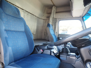 いすゞ ギガ ウイング車 大型 LKG-CYL77A 年式 H23 [写真29]