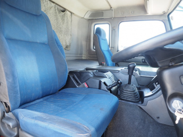 いすゞ ギガ ウイング車 大型 QKG-CYJ77A 年式 H27 [写真25]