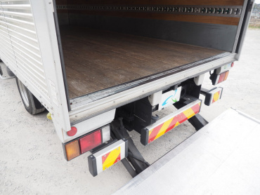 いすゞ エルフ バン車 小型 TRG-NPR85AN 年式 H27 [写真14]