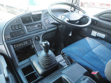 いすゞ ギガ ウイング車 大型 QKG-CYJ77A 年式 H24 [写真28]