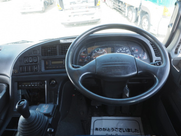 いすゞ ギガ ウイング車 大型 QKG-CYJ77A 年式 H24 [写真27]