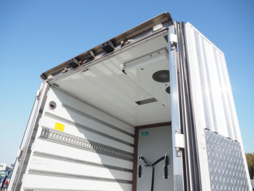 いすゞ エルフ 冷凍バン 小型 BKG-NMR85AN 年式 H23 [写真16]