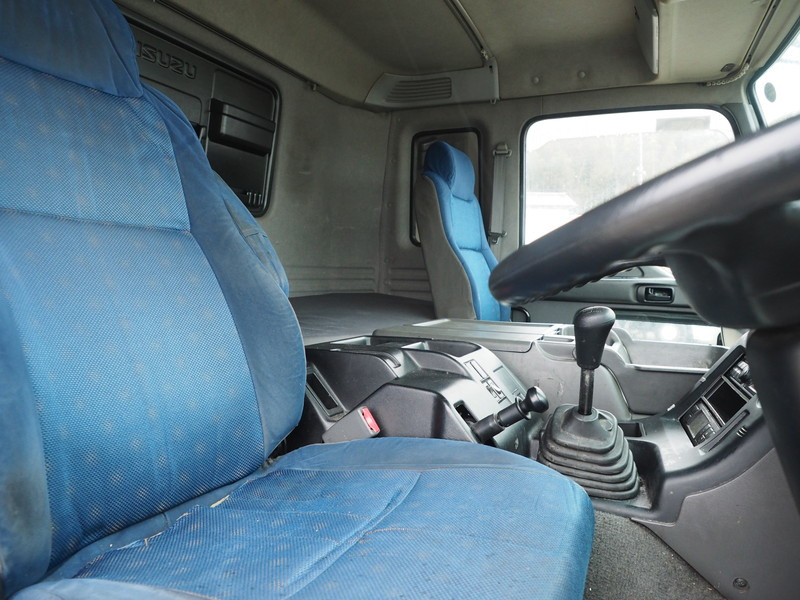 いすゞ ギガ 冷凍ウイング 大型 LKG-CYJ77A 年式 H24[写真30]