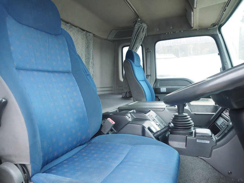 いすゞ ギガ 冷凍バン 大型 LKG-CYJ77A 年式 H24[写真21]