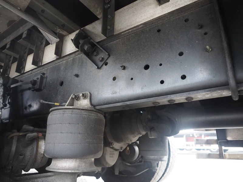 いすゞ ギガ 冷凍バン 大型 LKG-CYJ77A 年式 H24[写真30]