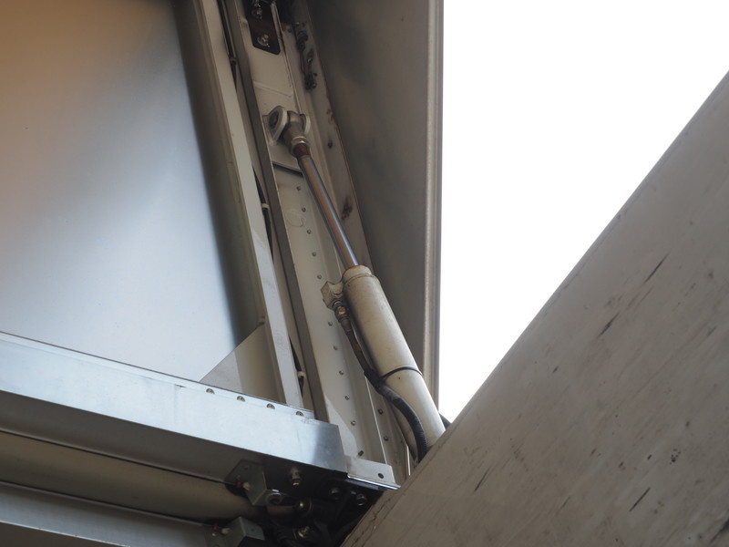 日野 グランドプロフィア ウイング車 大型 LKG-FW1EXBG 年式 H22[写真10]