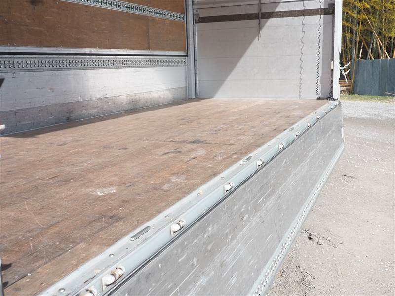 いすゞ フォワード ウイング車 中型 TKG-FRR90T2 年式 H25[写真12]