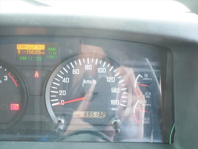 いすゞ フォワード ウイング車 中型 TKG-FRR90T2 年式 H25[写真20]