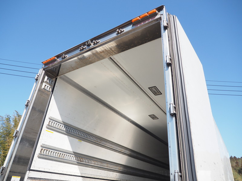 いすゞ ギガ 冷凍ウイング 大型 LKG-CYJ77A 年式 H24[写真23]