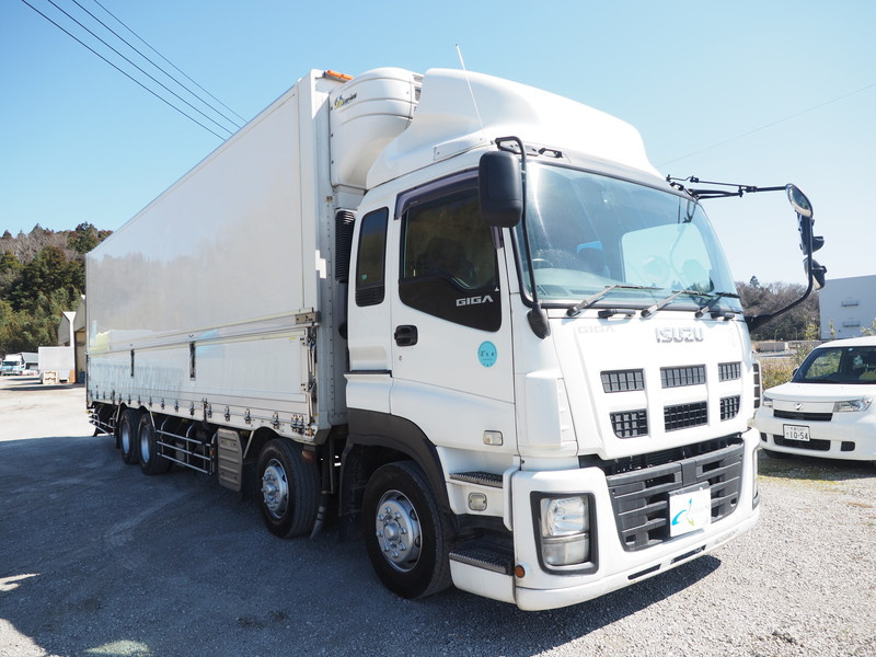 いすゞ ギガ 冷凍ウイング 大型 LKG-CYJ77A 年式 H24[写真03]