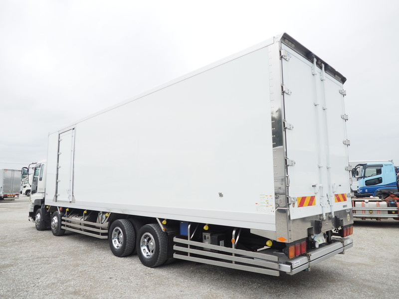 いすゞ ギガ 冷凍バン 大型 LKG-CYJ77A 年式 H24[写真06]