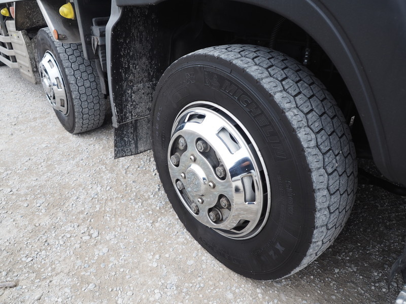 いすゞ ギガ 冷凍バン 大型 LKG-CYJ77A 年式 H24[写真32]