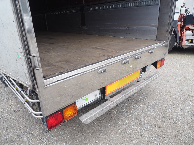 日野 グランドプロフィア ウイング車 大型 BKG-FW1EXYG 年式 H22[写真18]