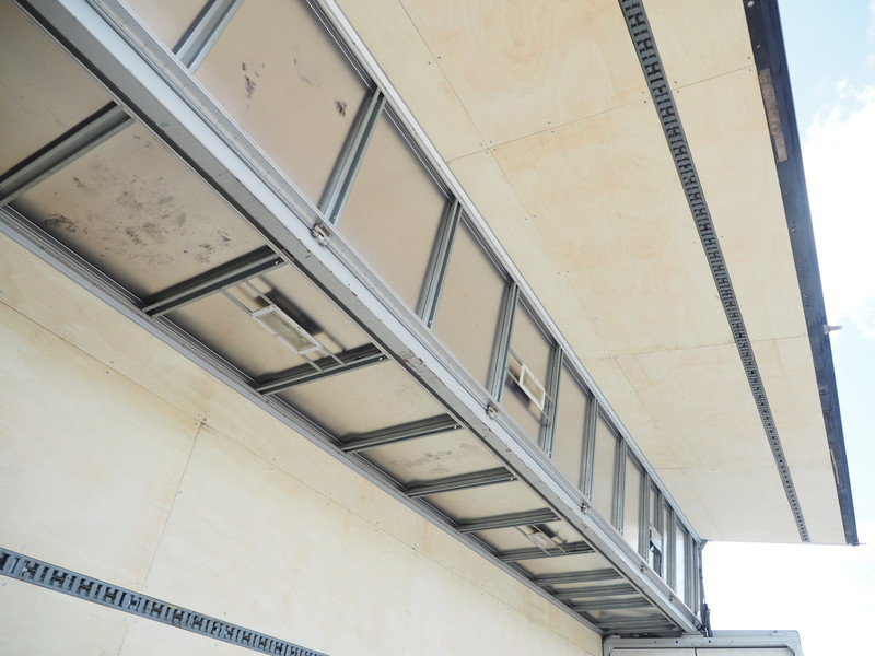 三菱ふそう スーパーグレート ウイング車 大型 BDG-FS54JZ 年式 H22[写真17]