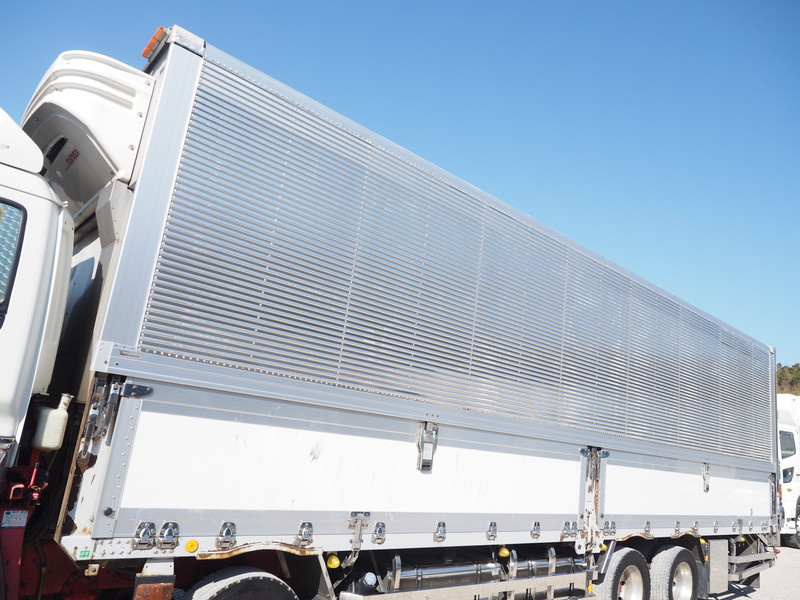 いすゞ ギガ 冷凍ウイング 大型 LKG-CYJ77A 年式 H24[写真11]