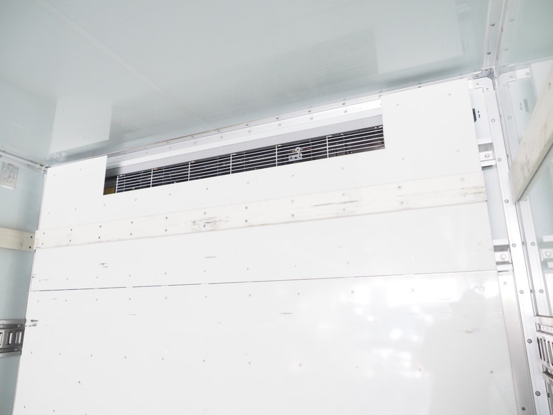 いすゞ ギガ 冷凍バン 大型 QKG-CYJ77A 年式 H26[写真12]