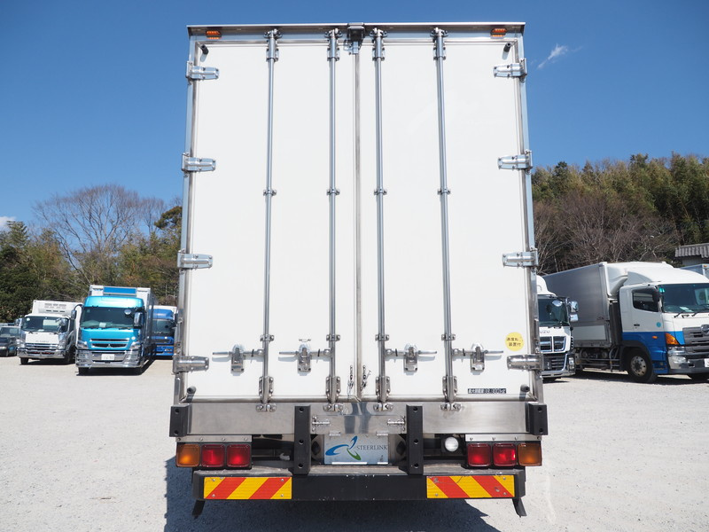 いすゞ ギガ 冷凍バン 大型 QKG-CYJ77A 年式 H26[写真05]