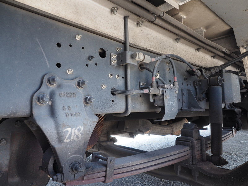 いすゞ ギガ 冷凍バン 大型 QKG-CYJ77A 年式 H26[写真26]