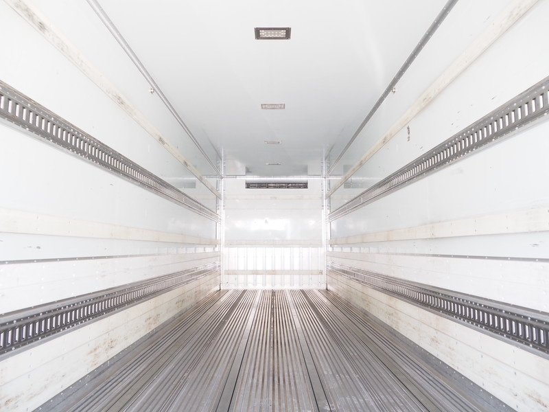 いすゞ ギガ 冷凍バン 大型 QKG-CYJ77A 年式 H26[写真10]