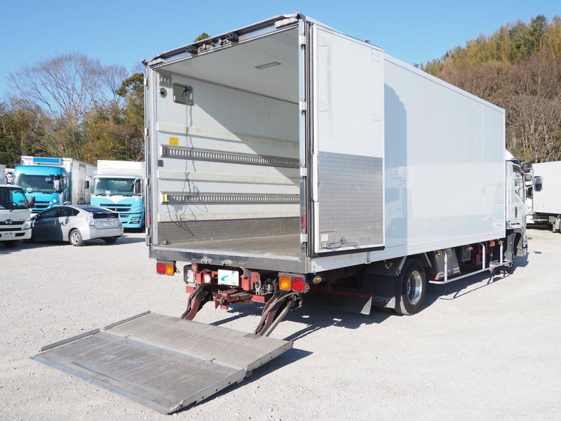 いすゞ フォワード 冷凍バン 中型 TKG-FRR90T2 年式 H27[写真18]