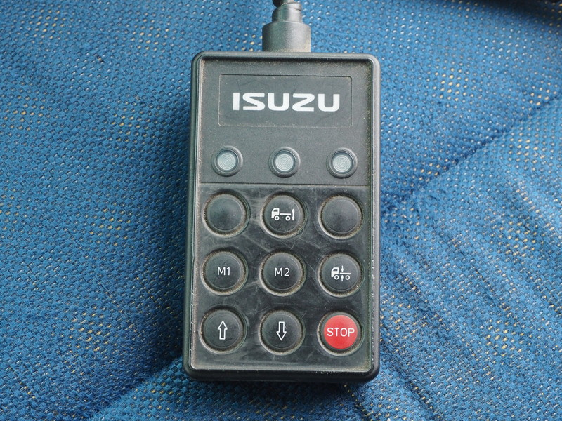 いすゞ ギガ ウイング車 大型 PKG-CYJ77W8 年式 H22[写真30]