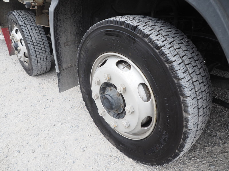 いすゞ ギガ ウイング車 大型 PKG-CYJ77W8 年式 H22[写真37]