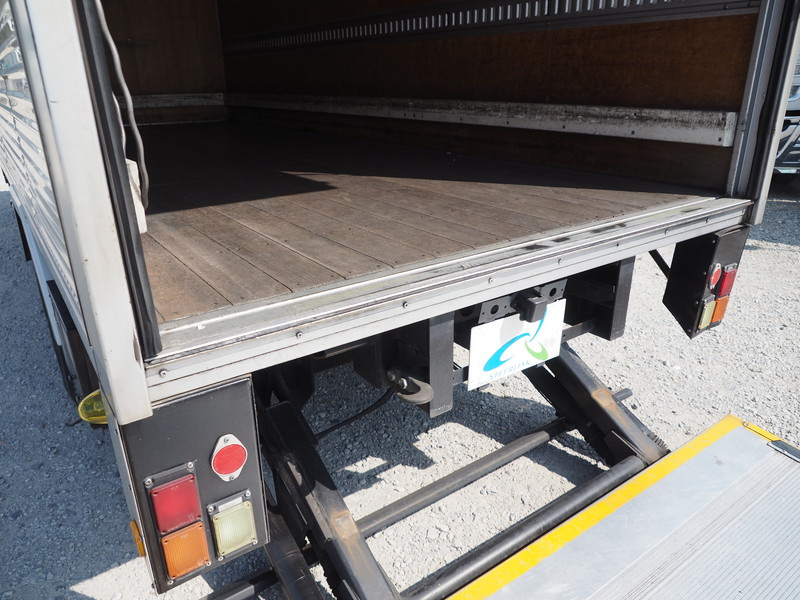 いすゞ エルフ バン車 小型 BKG-NMR85AN 年式 H23[写真14]