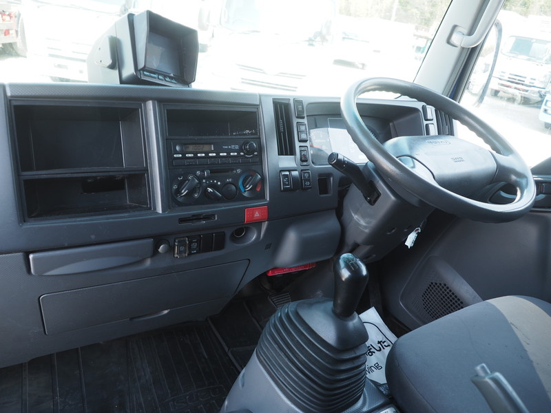 いすゞ エルフ バン車 小型 BKG-NMR85AN 年式 H23[写真21]