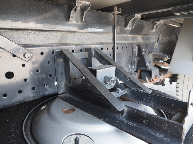 いすゞ エルフ バン車 小型 BKG-NMR85AN 年式 H23[写真25]