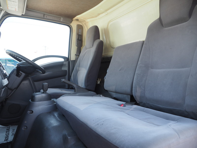 いすゞ エルフ バン車 小型 BKG-NPR85AN 年式 H19[写真21]