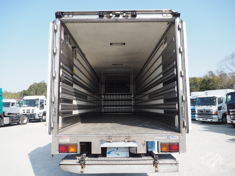 いすゞ ギガ 冷凍バン 大型 PDG-CYJ77W8Z 年式 H21[写真10]